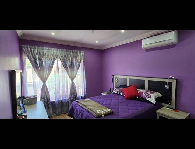 3 BEDROOM TOWNHOUSE FOR SALE IN FLORA GARDENS